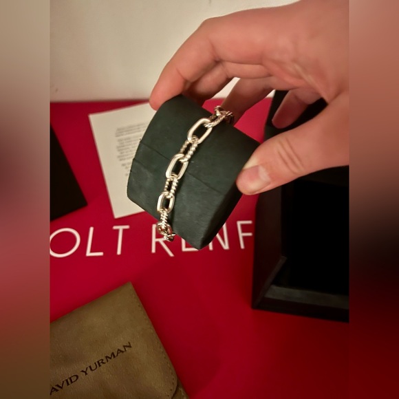 David Yurman Madison Chain Bracelet In Sterling Silver, 8.5mm (Retail $650) - Picture 2 of 10
